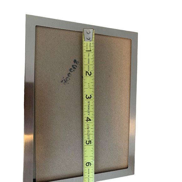 Vintage Brushed Silver Metal Picture Frame 5” X 7” Squared Edges - Picture 5 of 10
